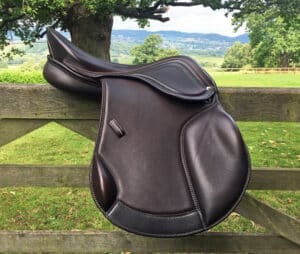 Easy Trek Treeless Classic GP Saddle - Brown Leather